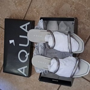 Aqua flat jelly sandals